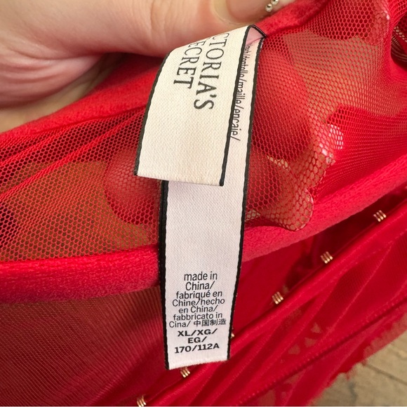 Victoria’s Secret red lace wicked unlined lace up corset lingerie top - Picture 4 of 4